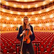 Violinista del Teatro Colón ofrece clases de violín a niños y adolescentes